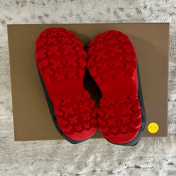 NWT Burberry Floral Print Nylon Arthur Sneakers  - multicolor size 36.5/6 US - Picture 8 of 11